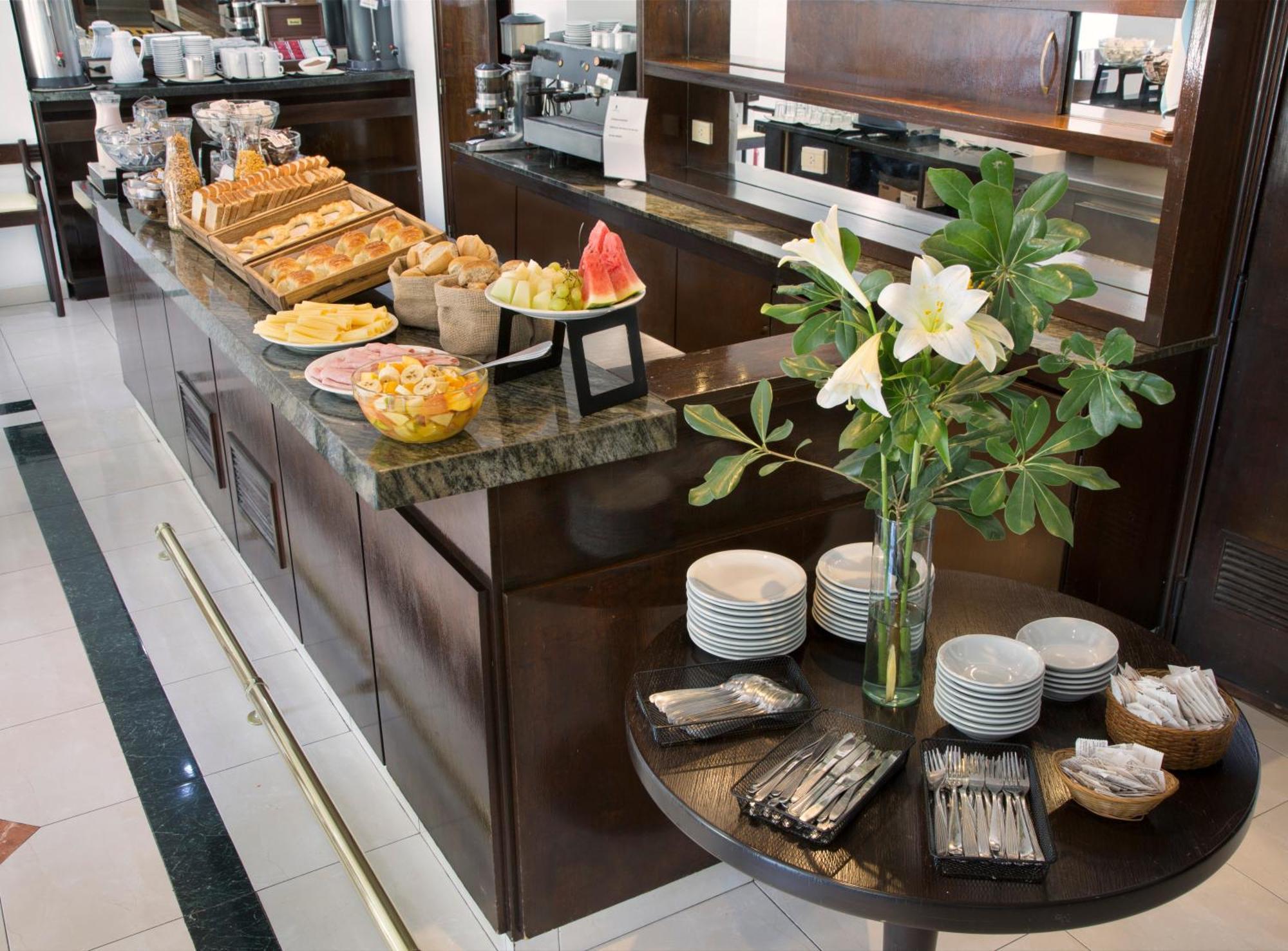Embajador Hotel Buenos Aires Eksteriør billede